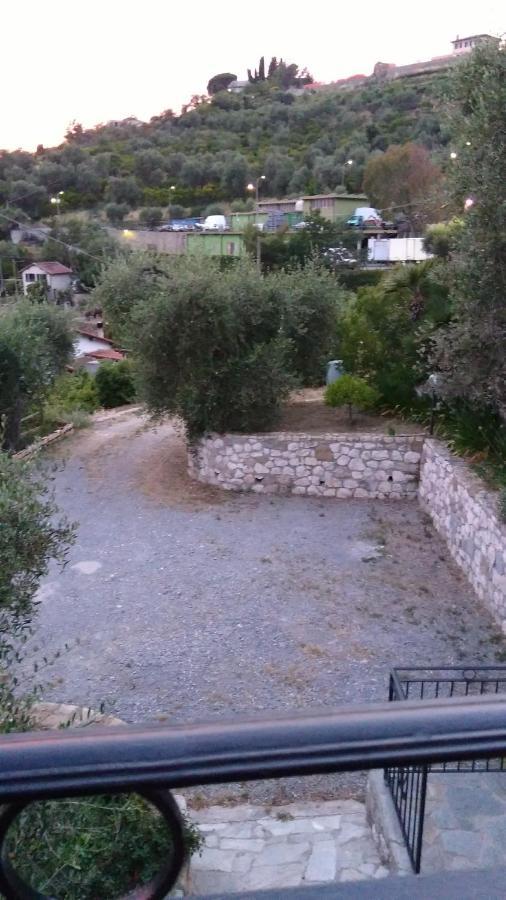 La Porta Del Sole Appartamento Nell'Oliveto Seborga Eksteriør bilde